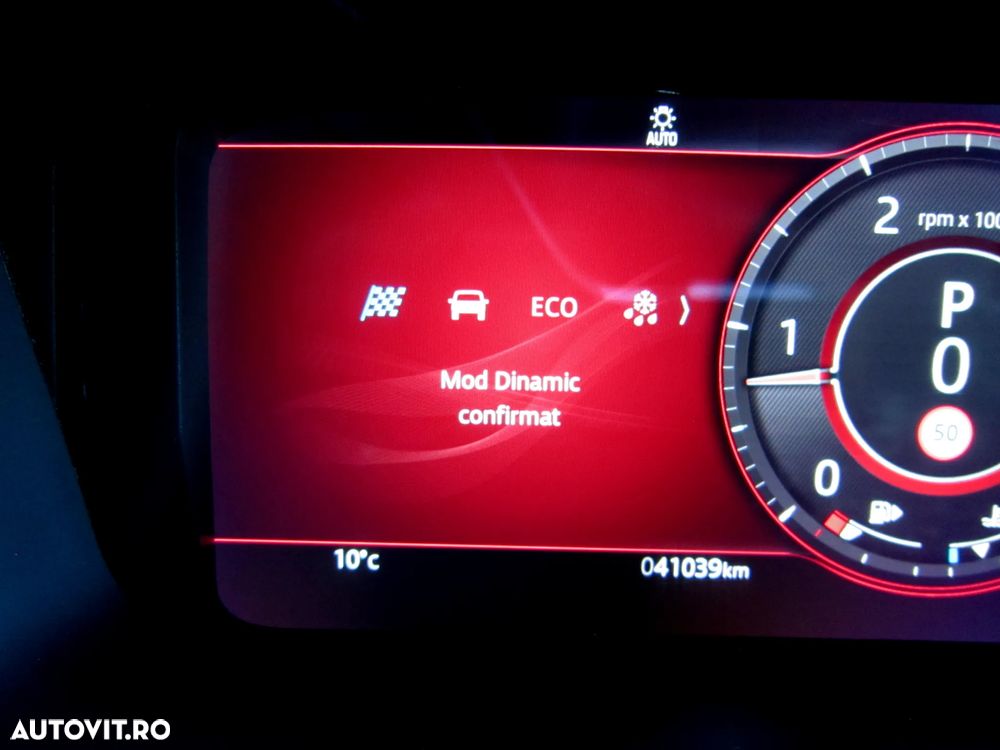 Jaguar F-Pace D200 AWD R-Dynamic SE - 20