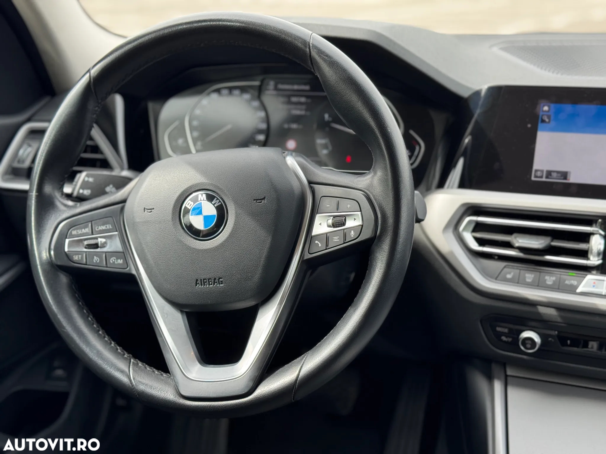 BMW Seria 3 318d AT MHEV - 9