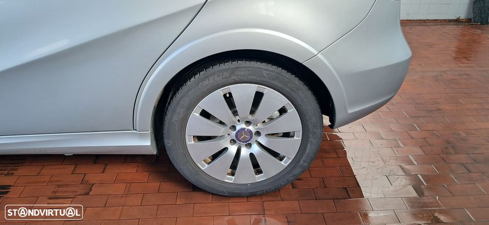 Mercedes-Benz B Electric Drive - 3