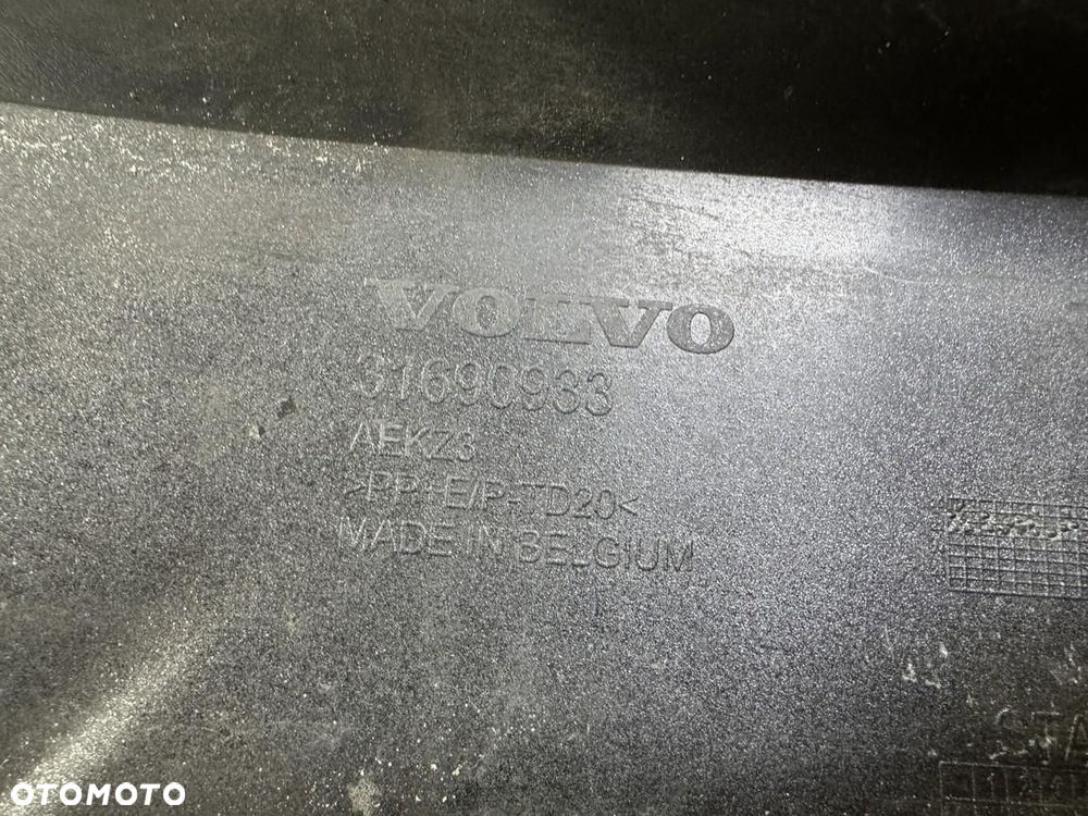 Zderzak przód  Volvo xc40 lift usa 31690933 - 6