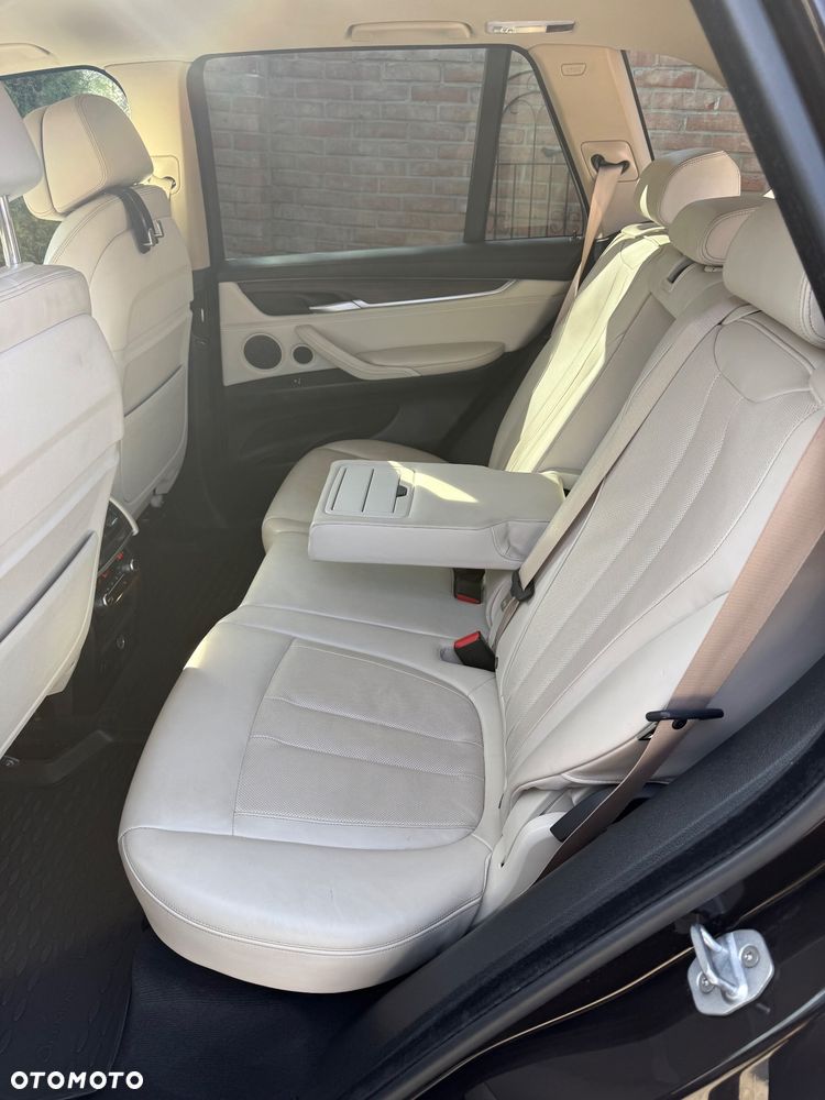 BMW X5 xDrive25d - 17