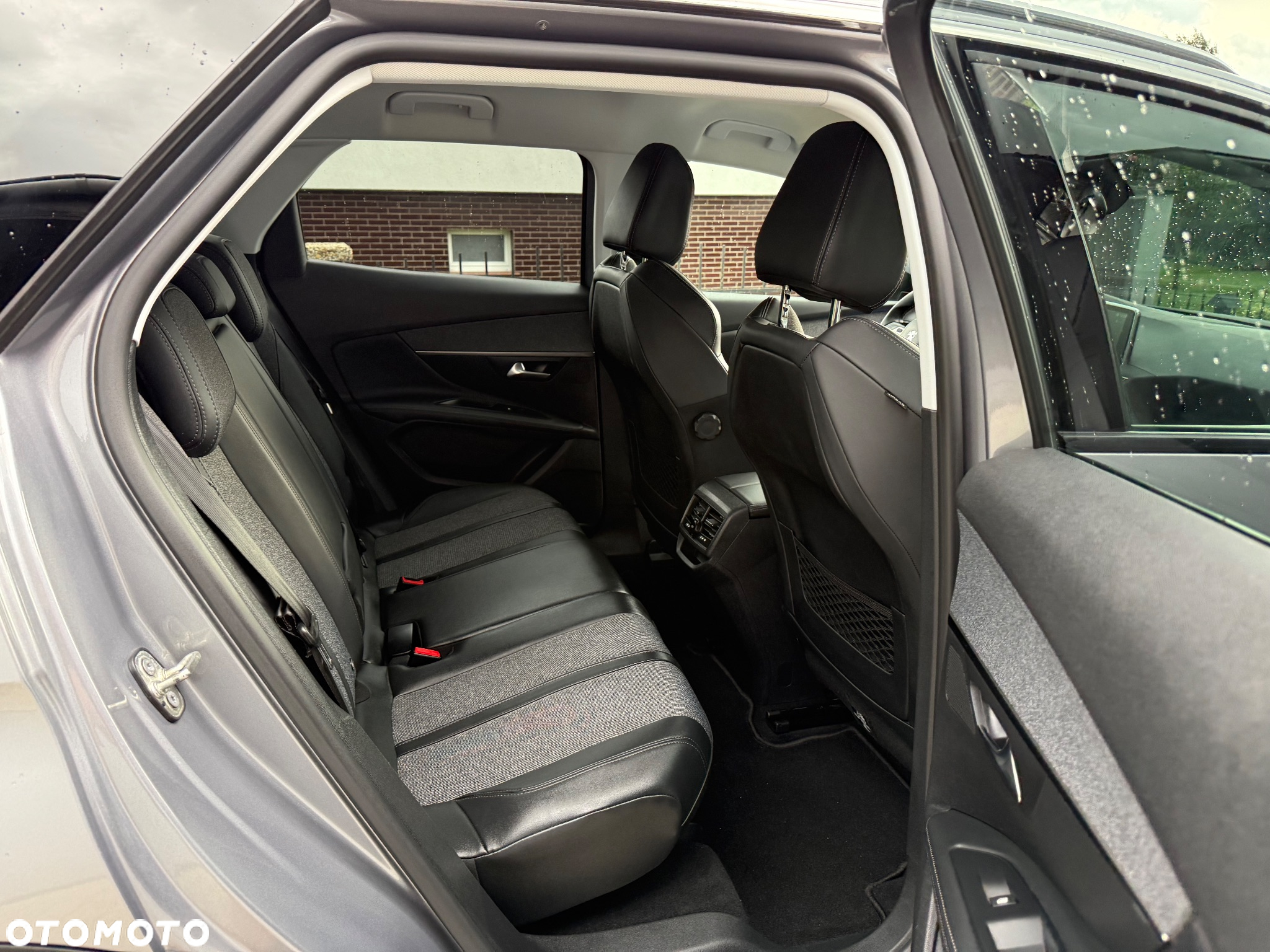Peugeot 3008 1.5 BlueHDi Allure Pack S&S EAT8 - 13
