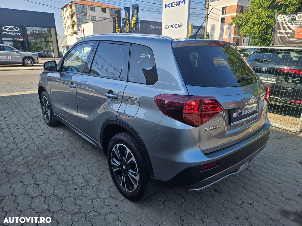 Suzuki Vitara 1.4 Boosterjet MHEV Spirit - 4