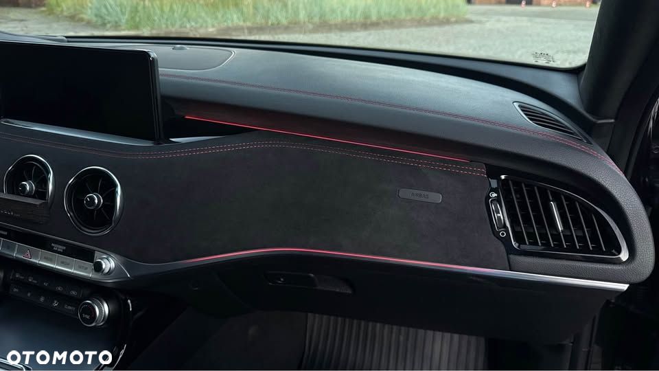 Kia Stinger - 26