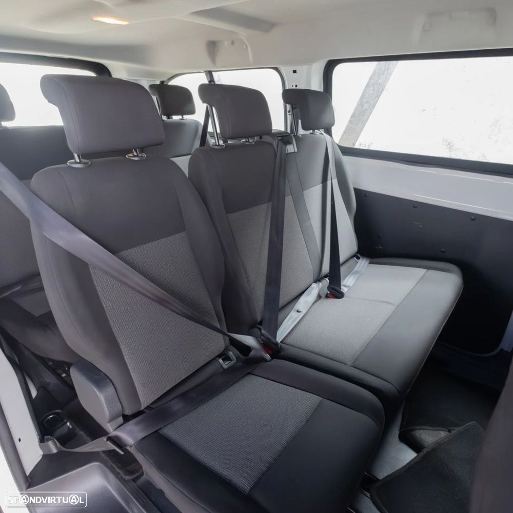 Peugeot Traveller - 14