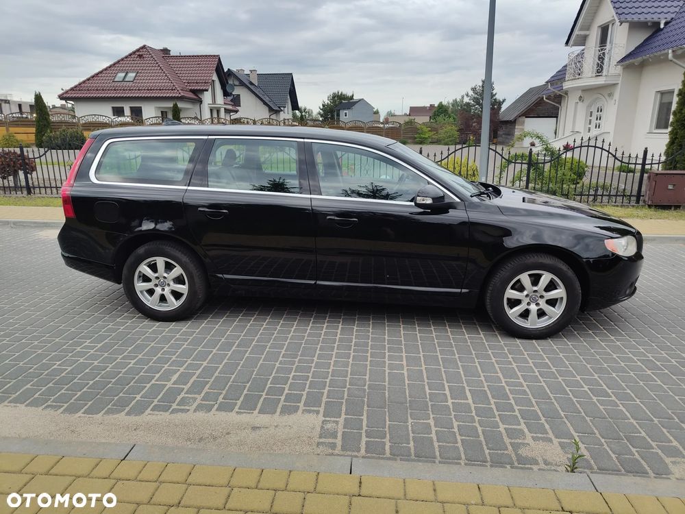 Volvo V70 2.0D Momentum - 8