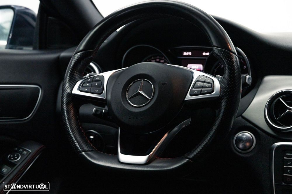 Mercedes-Benz CLA 200 d Shooting Brake AMG Line Aut. — fotografia 21