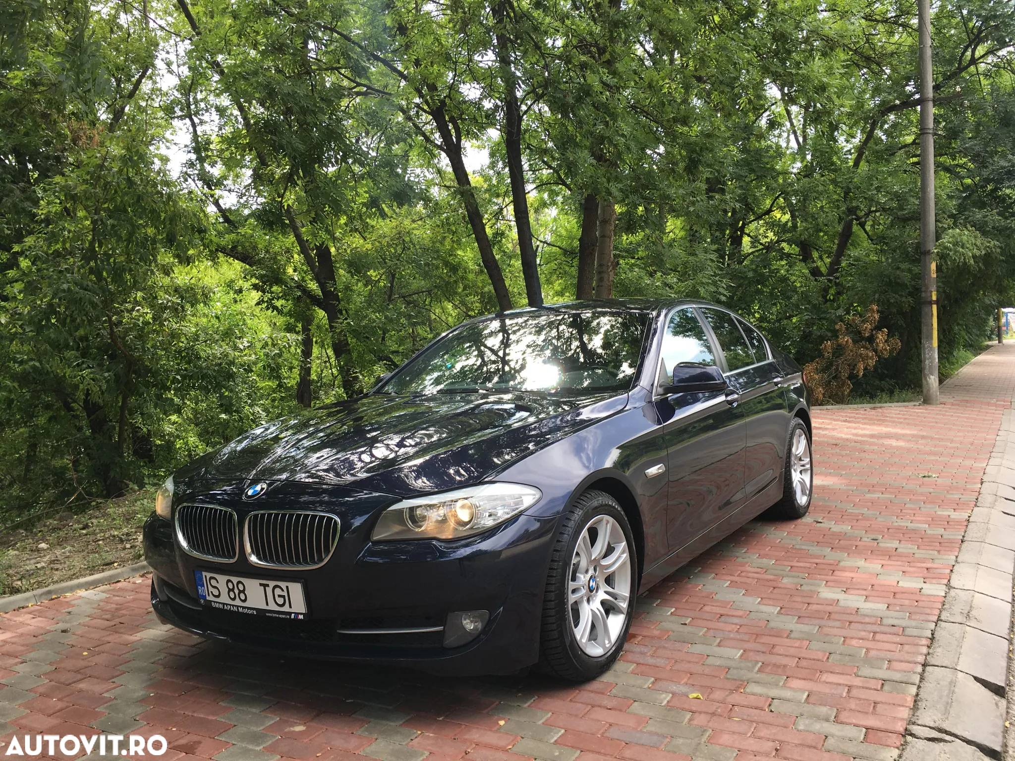 BMW Seria 5 520d - 7