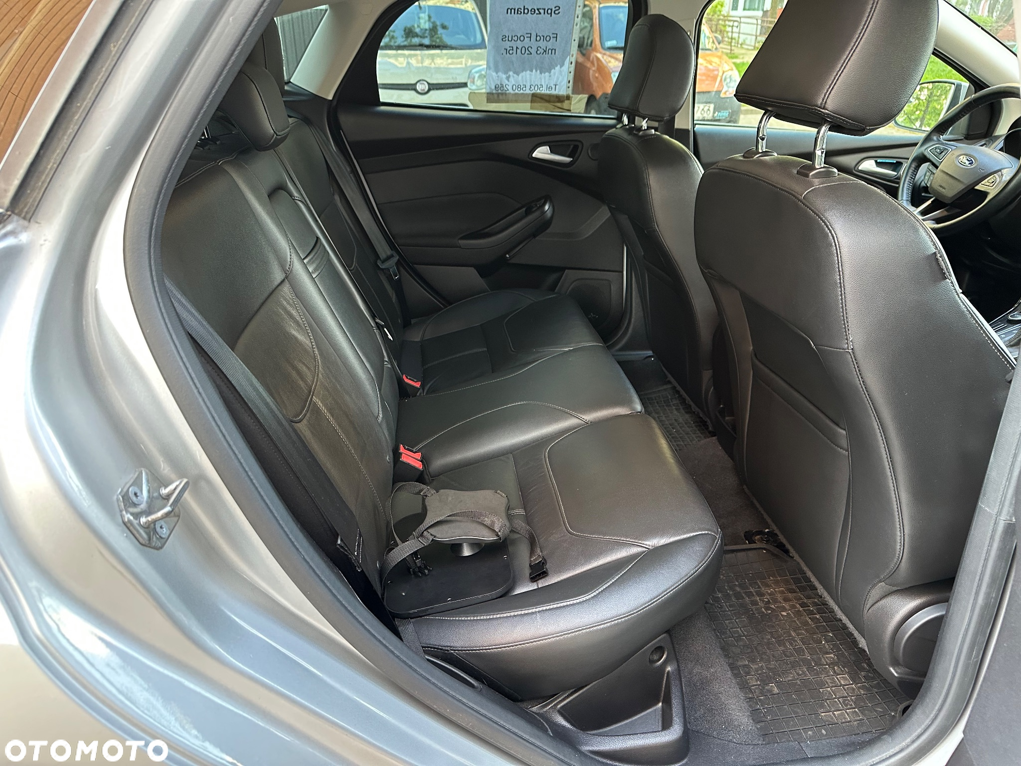 Ford Focus - 8