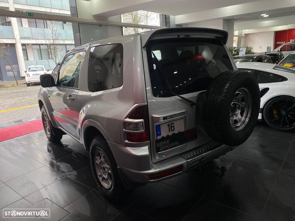 Mitsubishi Pajero 2.5 TD GLX - 8