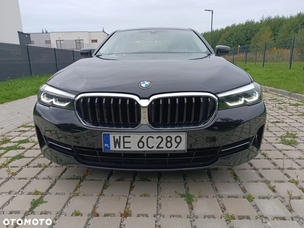 BMW Seria 5 520d MHEV - 10