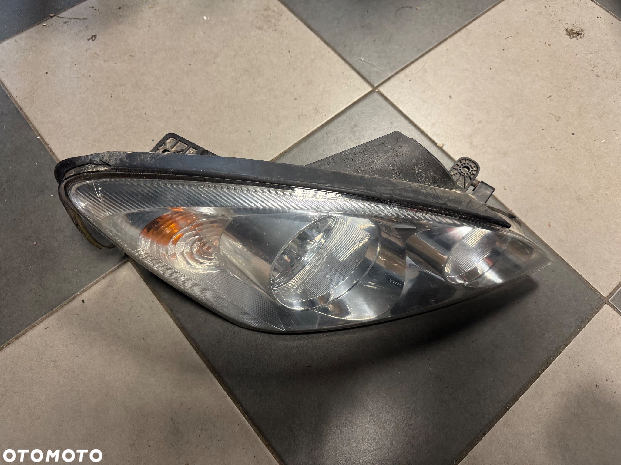 KIA CEED I 06-09 LAMPA PRAWY PRZÓD PRAWA PRZEDNIA EU - 1