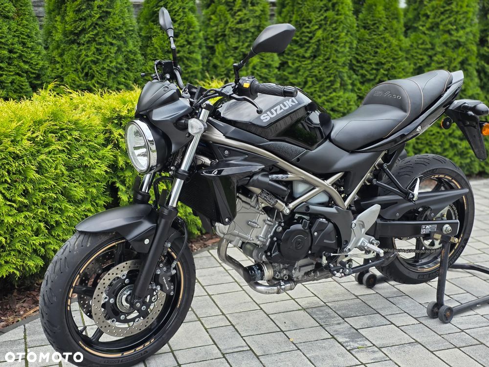Suzuki SV - 16