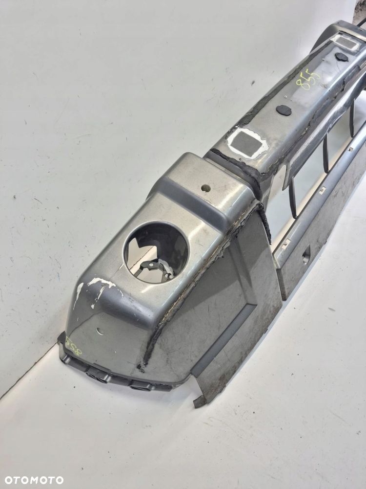 Jeep Commander I 1 05-10 Zderzak przód przedni - 4