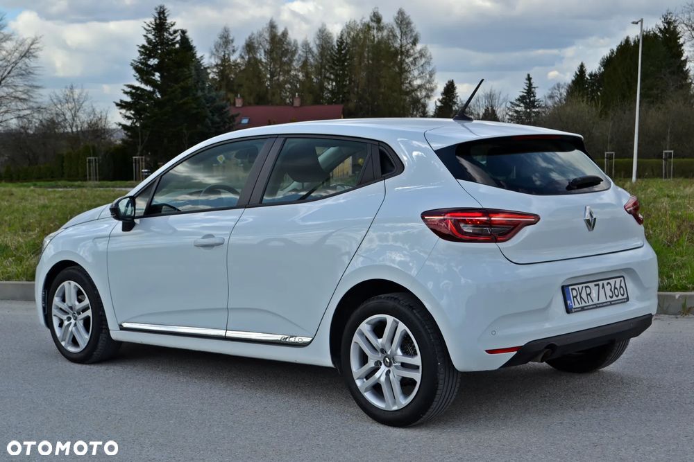 Renault Clio - 6