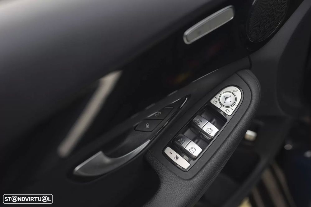 Mercedes-Benz C 180 - 23