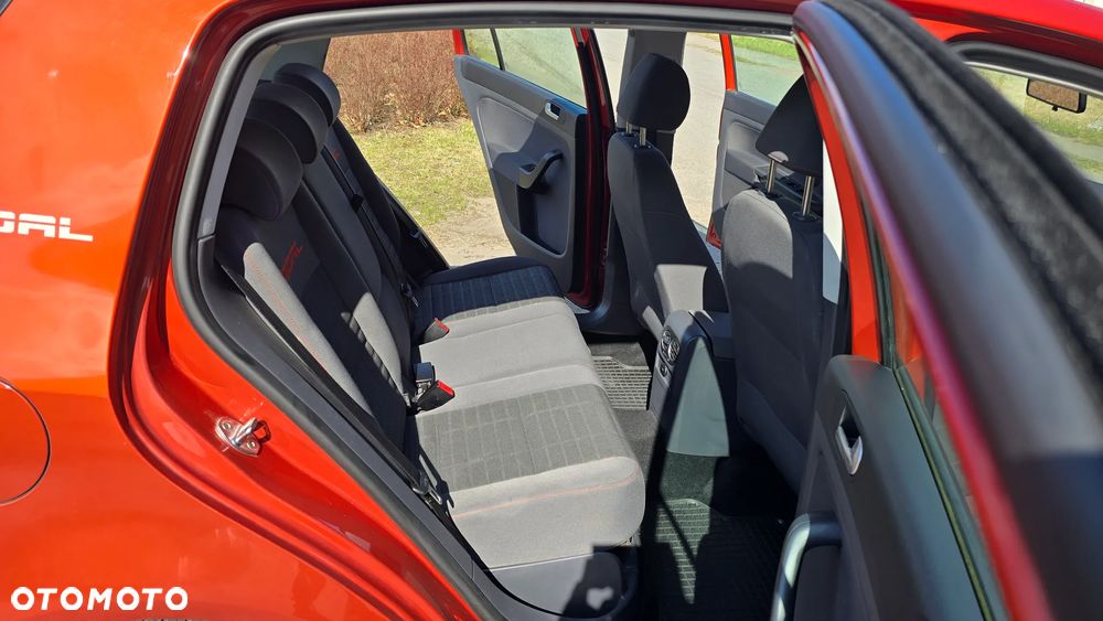 Volkswagen Golf Plus 1.9 TDI DSG Goal - 28