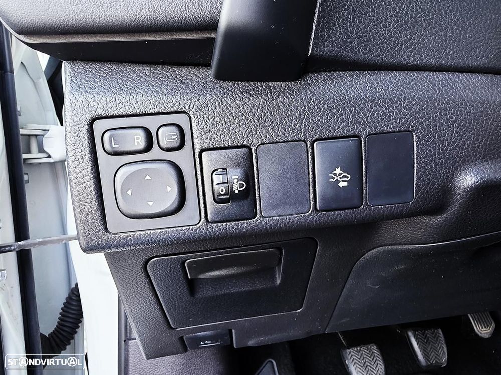 Toyota Auris 1.4 D-4D Comfort+Pack Techno - 34