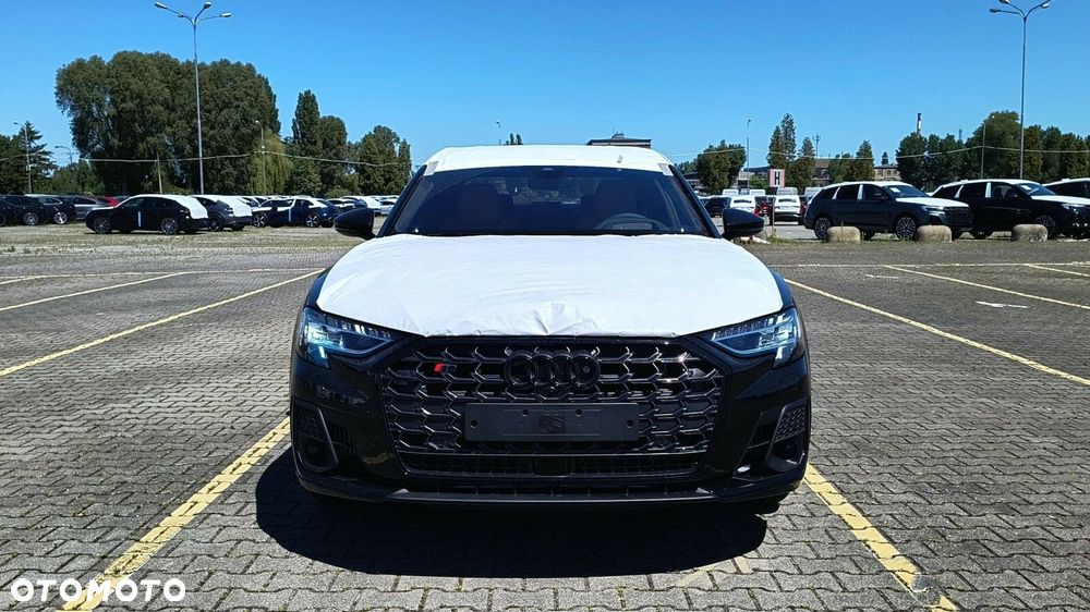 Audi S8 - 3