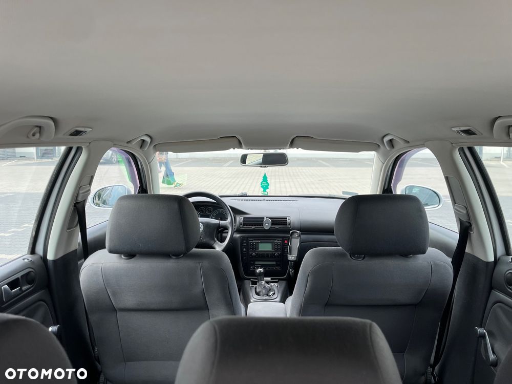 Volkswagen Passat 1.9 TDI Comfortline - 16