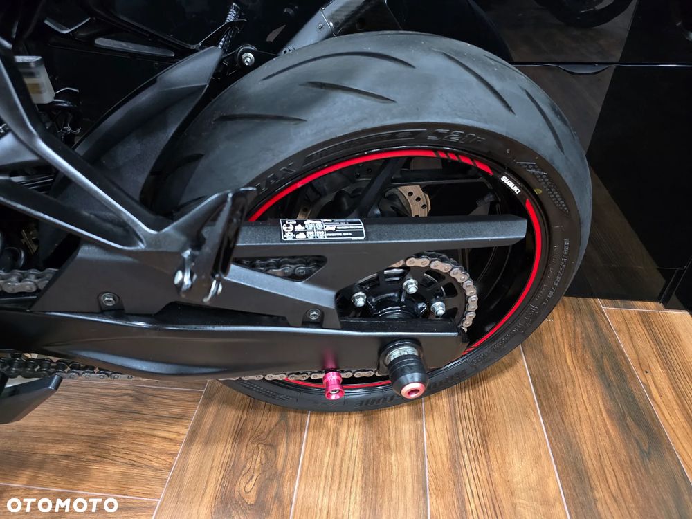 Suzuki GSX - 9