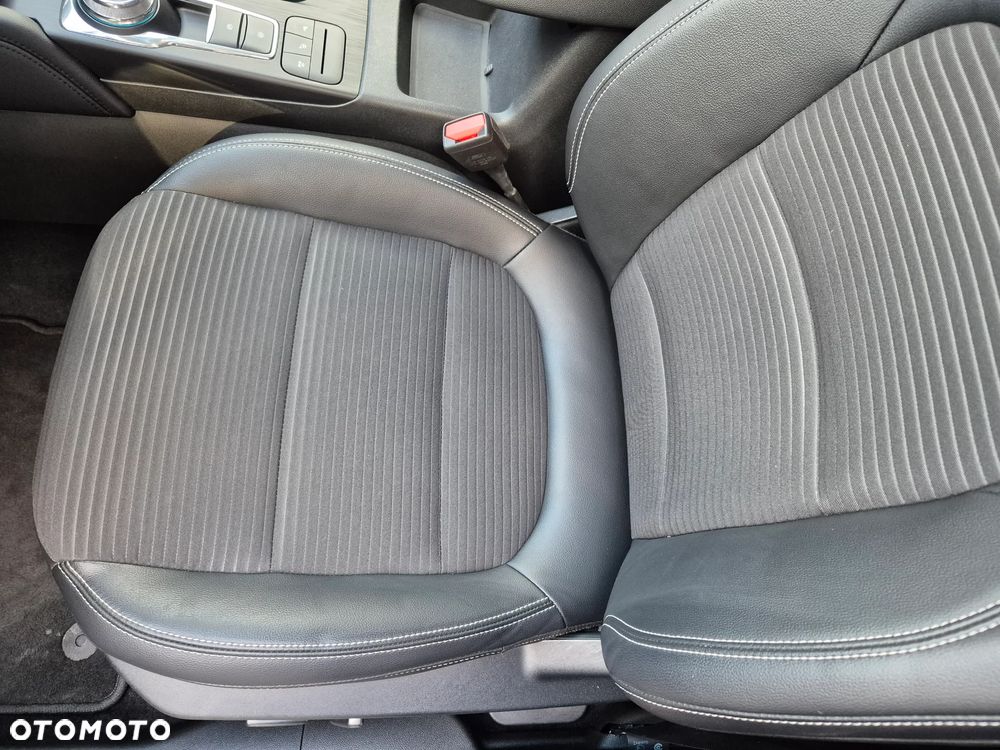 Ford Kuga 2.5 FHEV FWD Titanium X - 28