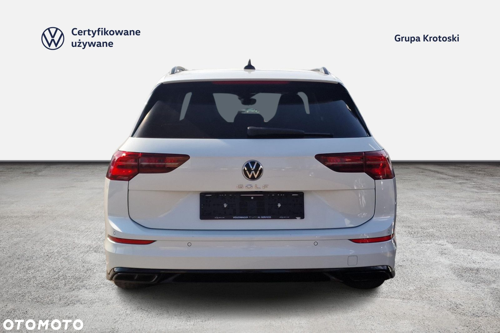 Volkswagen Golf VIII 2.0 TSI Style DSG - 4