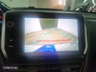 Peugeot 2008 1.2 PureTech Allure - 25