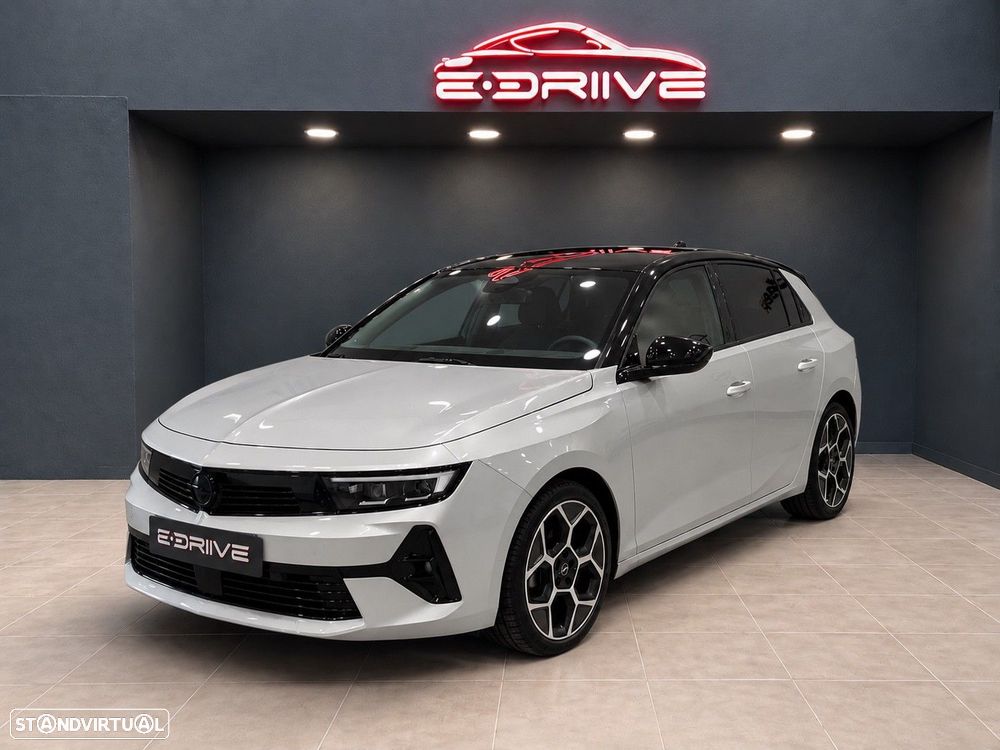 Opel Astra 1.2 T GS Line - 2