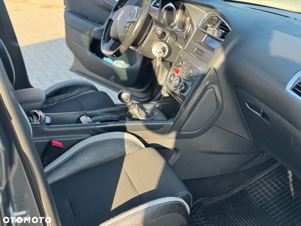 Citroën DS4 2.0 BlueHDi SoChic S&S - 25