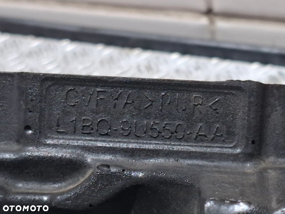 Panel izolacja głowicy cylindrów Tord Tourneo Connect MK2 lift nr L1BQ9U550AA - 2