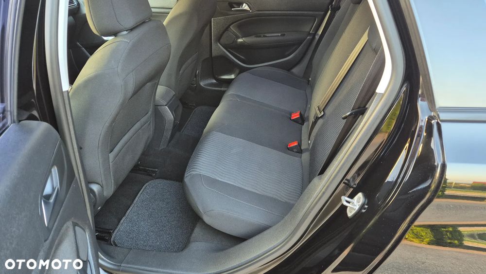 Peugeot 308 SW 1.2 PureTech Allure S&S - 12