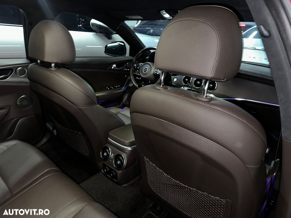 Kia Stinger - 17