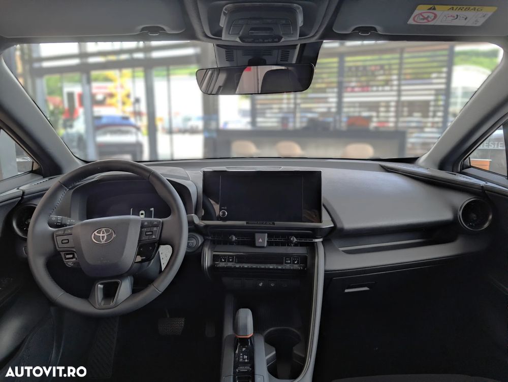 Toyota C-HR 2.0 HEV 197 CP 4x2 CVT Dynamic - 12