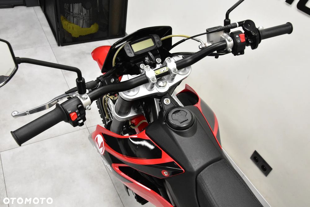 Malaguti XTM 125 - 22