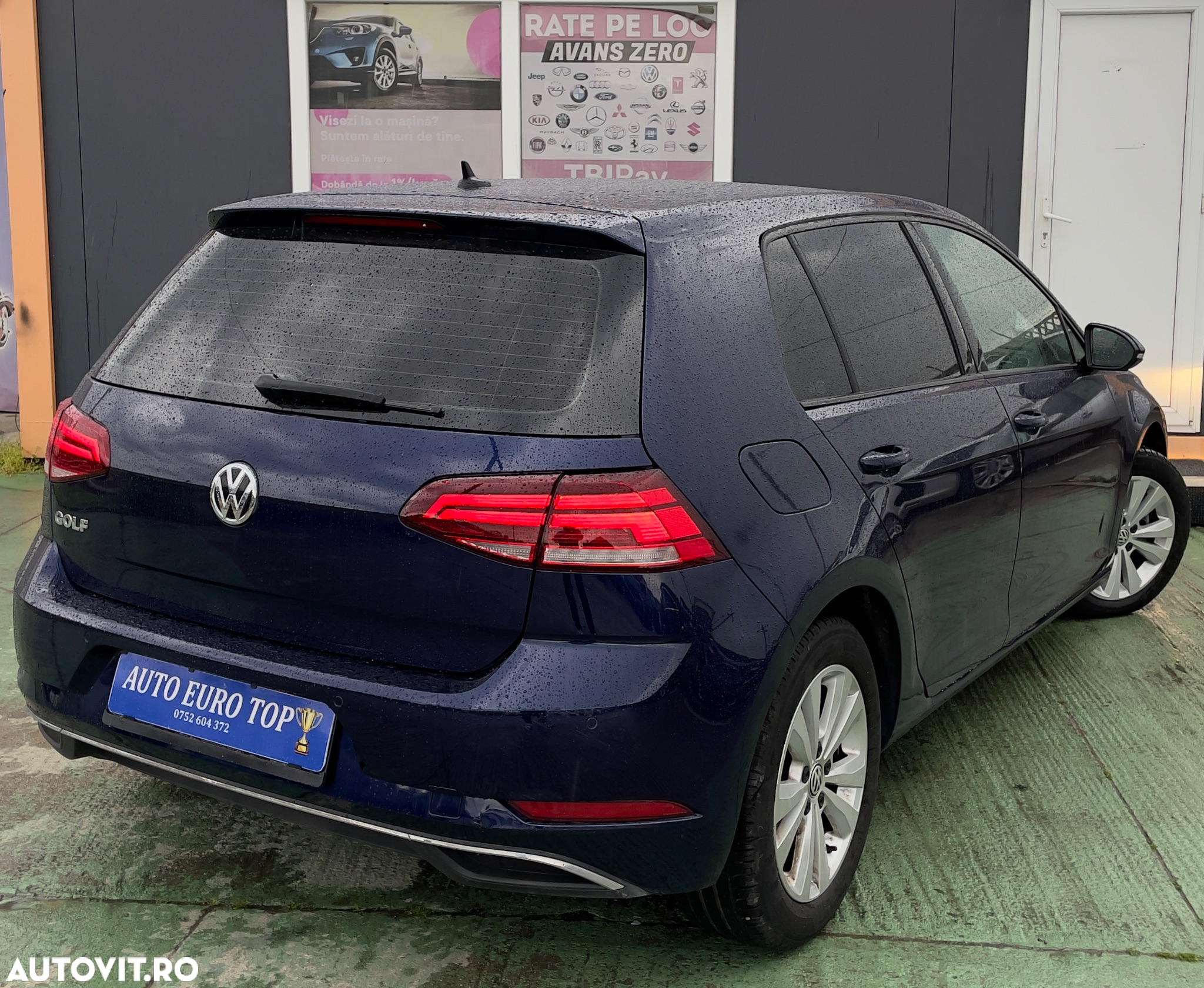 Volkswagen Golf 2.0 BlueTDI DSG Comfortline - 25