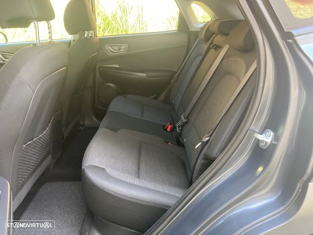 Hyundai Kauai Advantage - 31