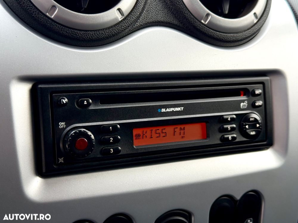 Dacia Logan 1.6 16V Laureate - 22