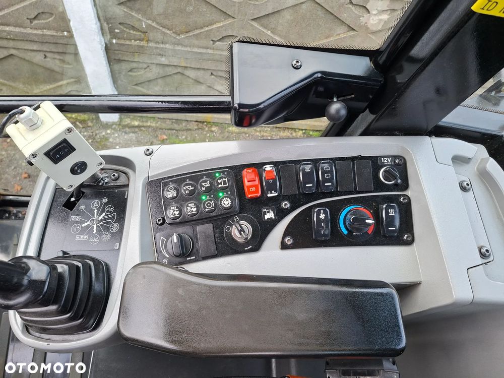 Caterpillar CAT 906 M - 29