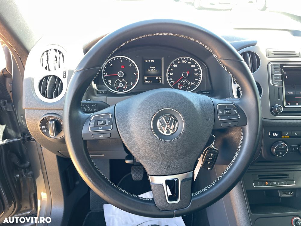 Volkswagen Tiguan 2.0 TDI SCR BlueMotion Technology Lounge Sport & Style - 36