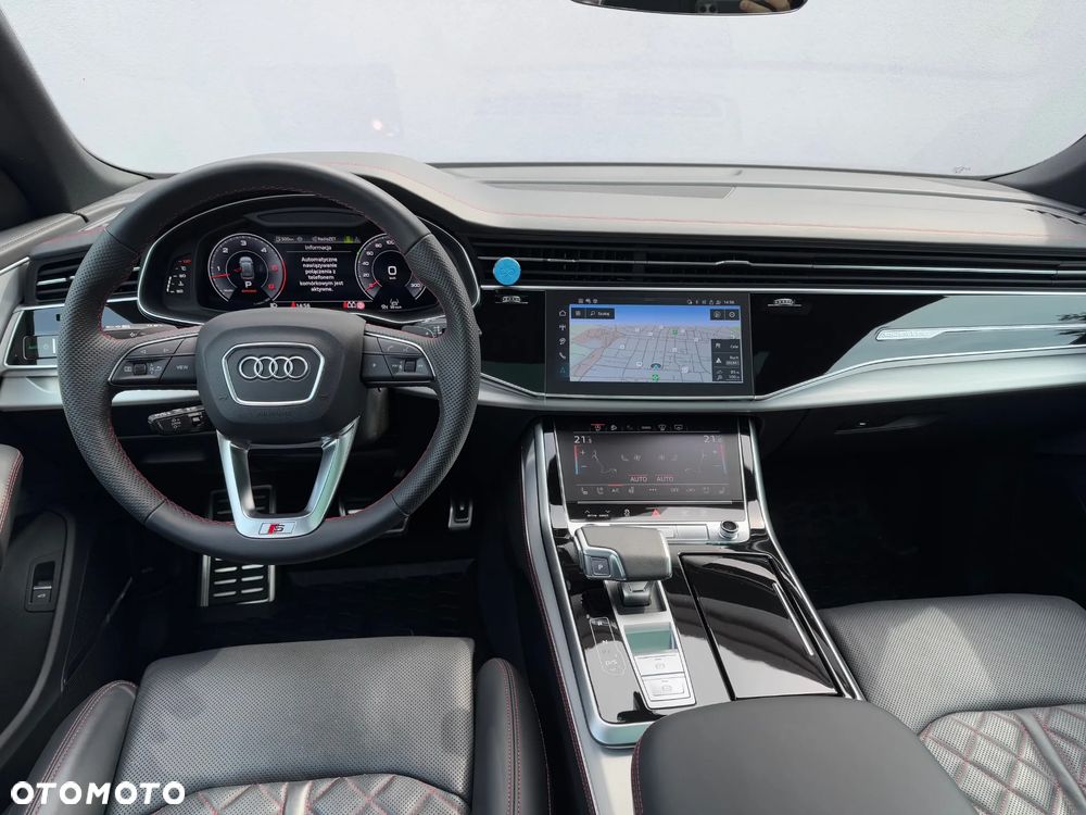 Audi Q8 - 12