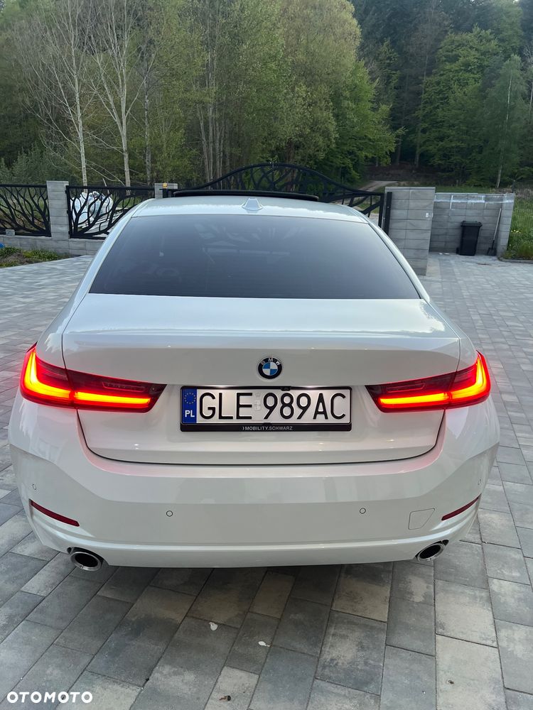 BMW Seria 3 320d xDrive Sport Line Shadow sport - 37