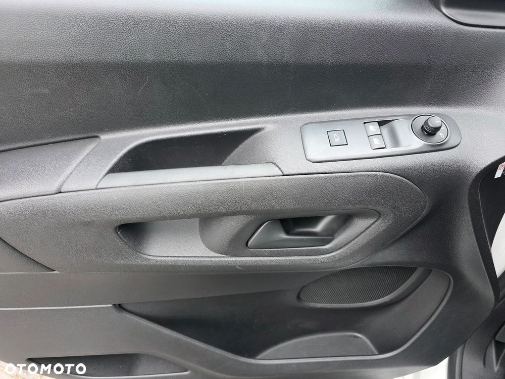 Toyota Proace City - 19