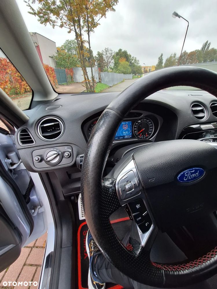 Ford S-Max 2.0 EcoBoost Titanium - 22