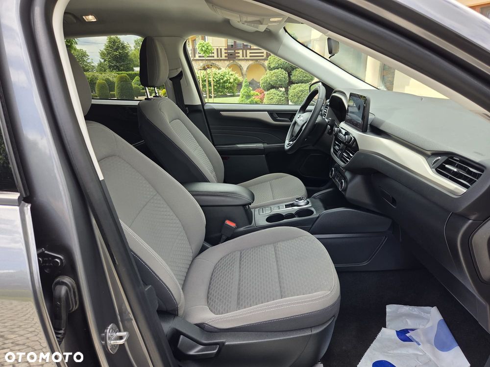 Ford Kuga 1.5 EcoBoost ST-LINE - 17