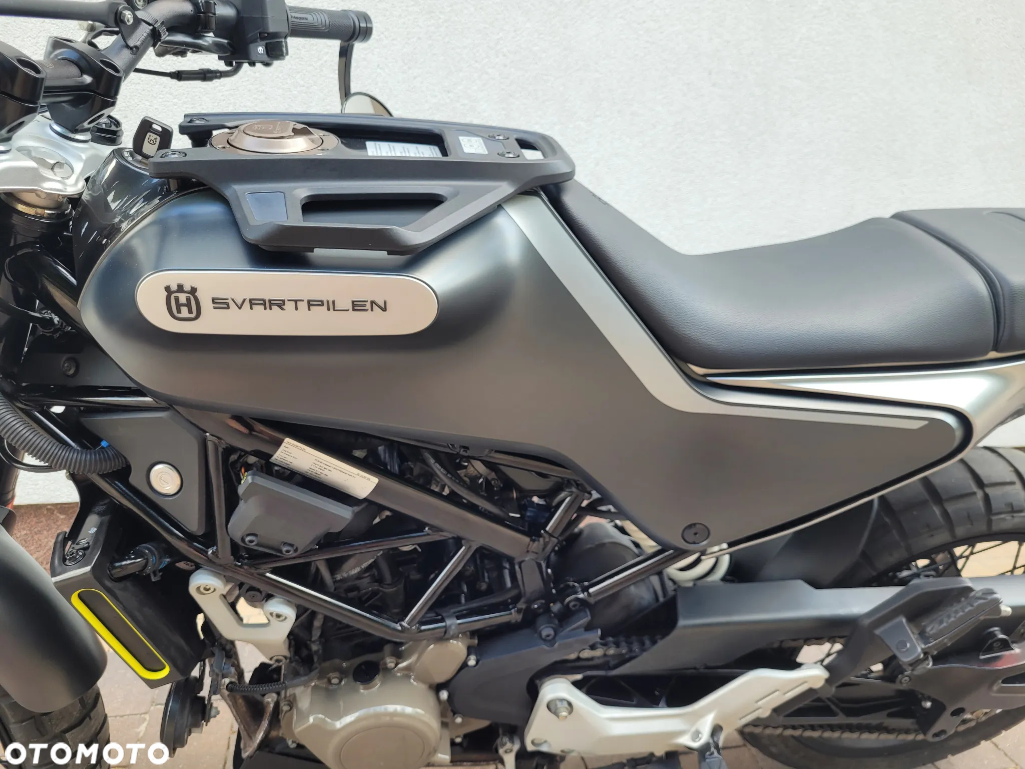 Husqvarna Svartpilen - 13
