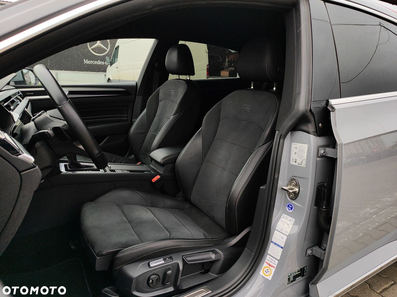 Volkswagen Arteon 2.0 TDI R-Line DSG - 11