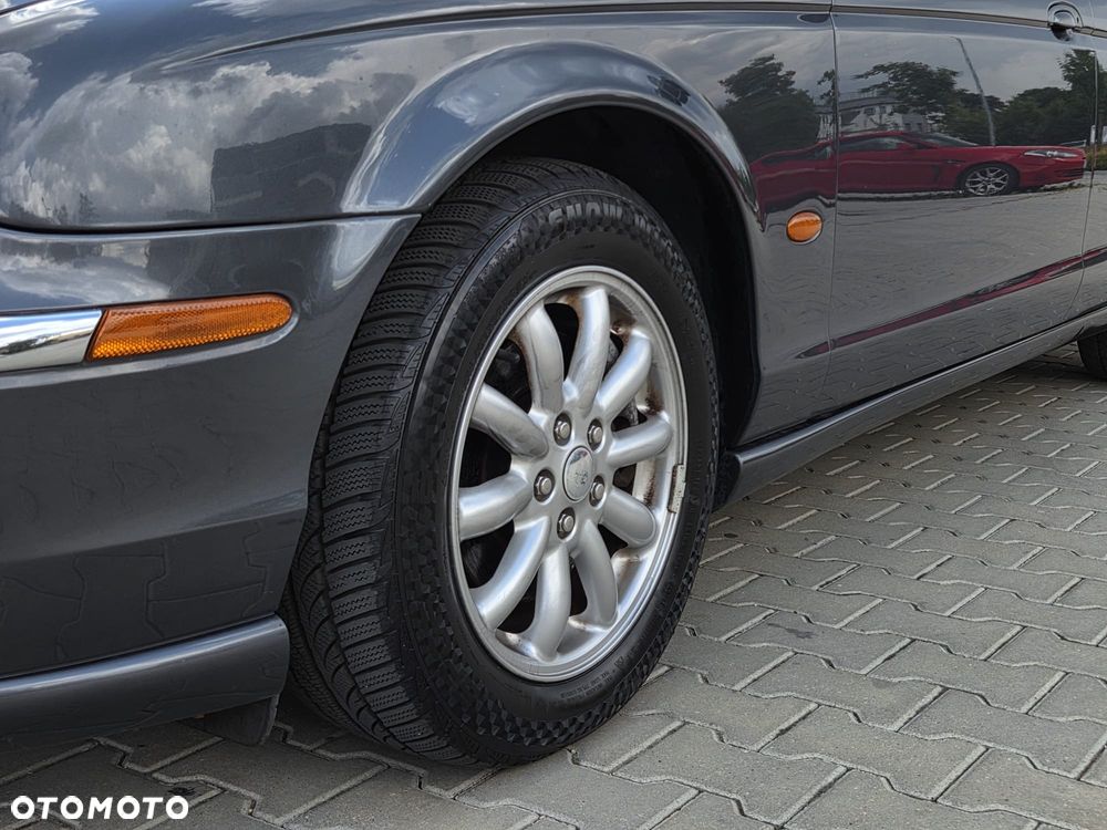 Jaguar S-Type - 8