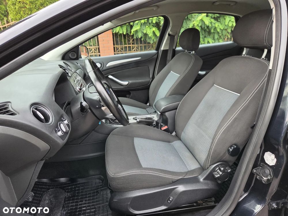 Ford Mondeo - 13