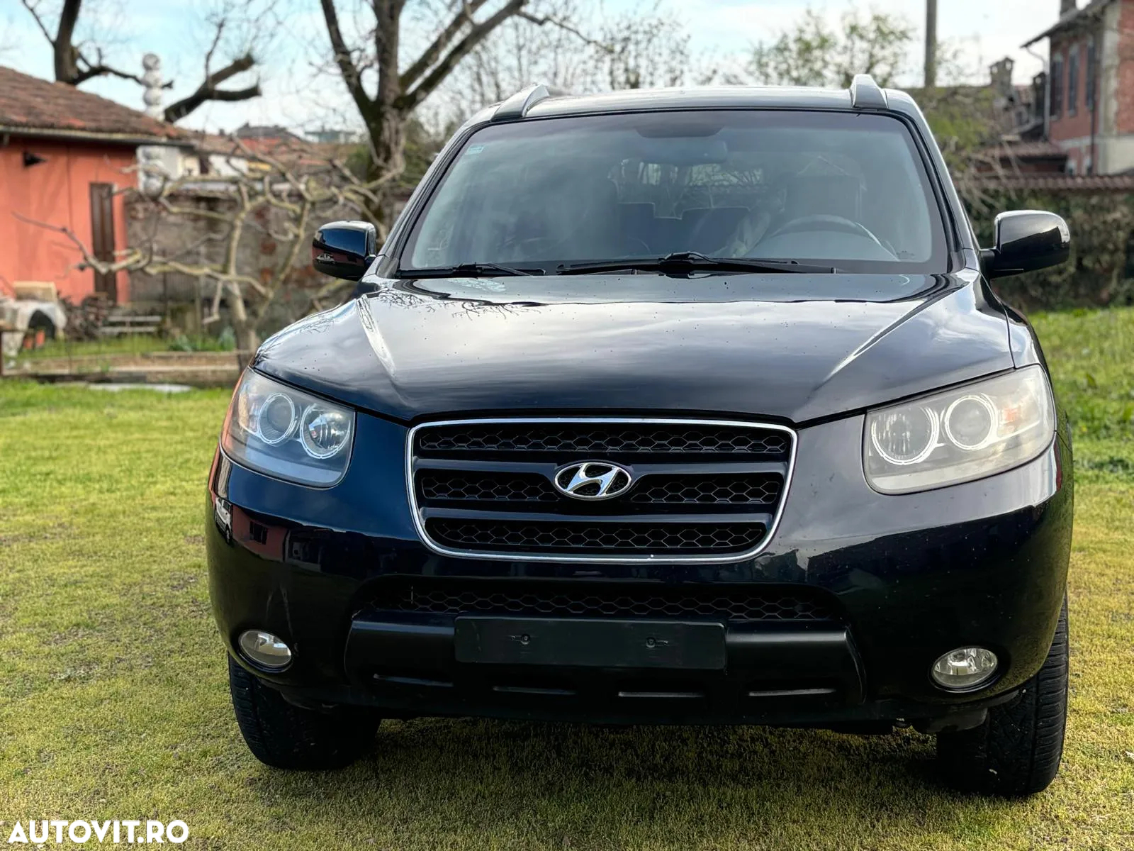 Hyundai Santa Fe - 3